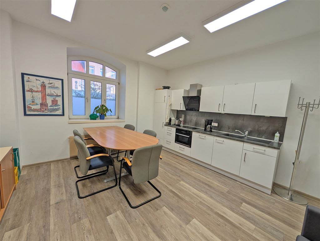 Büro Raum 2 inkl Küche